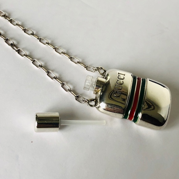 Authentic Gucci perfume holder pendant. - Picture 5 of 7